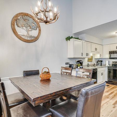 Downtown Gatlinburg Condo With Mountain-View Balcony Eksteriør billede
