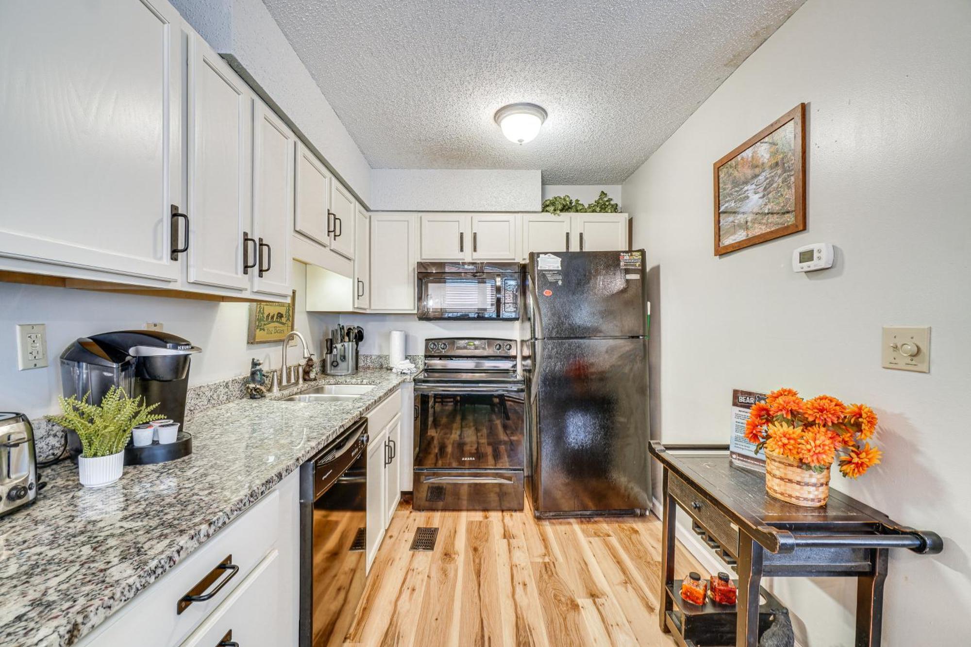 Downtown Gatlinburg Condo With Mountain-View Balcony Eksteriør billede
