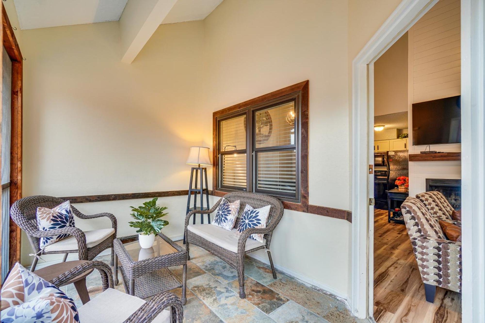 Downtown Gatlinburg Condo With Mountain-View Balcony Eksteriør billede